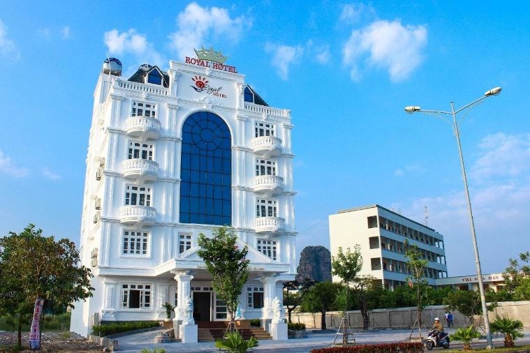 Royal Hạ Long  Hotel